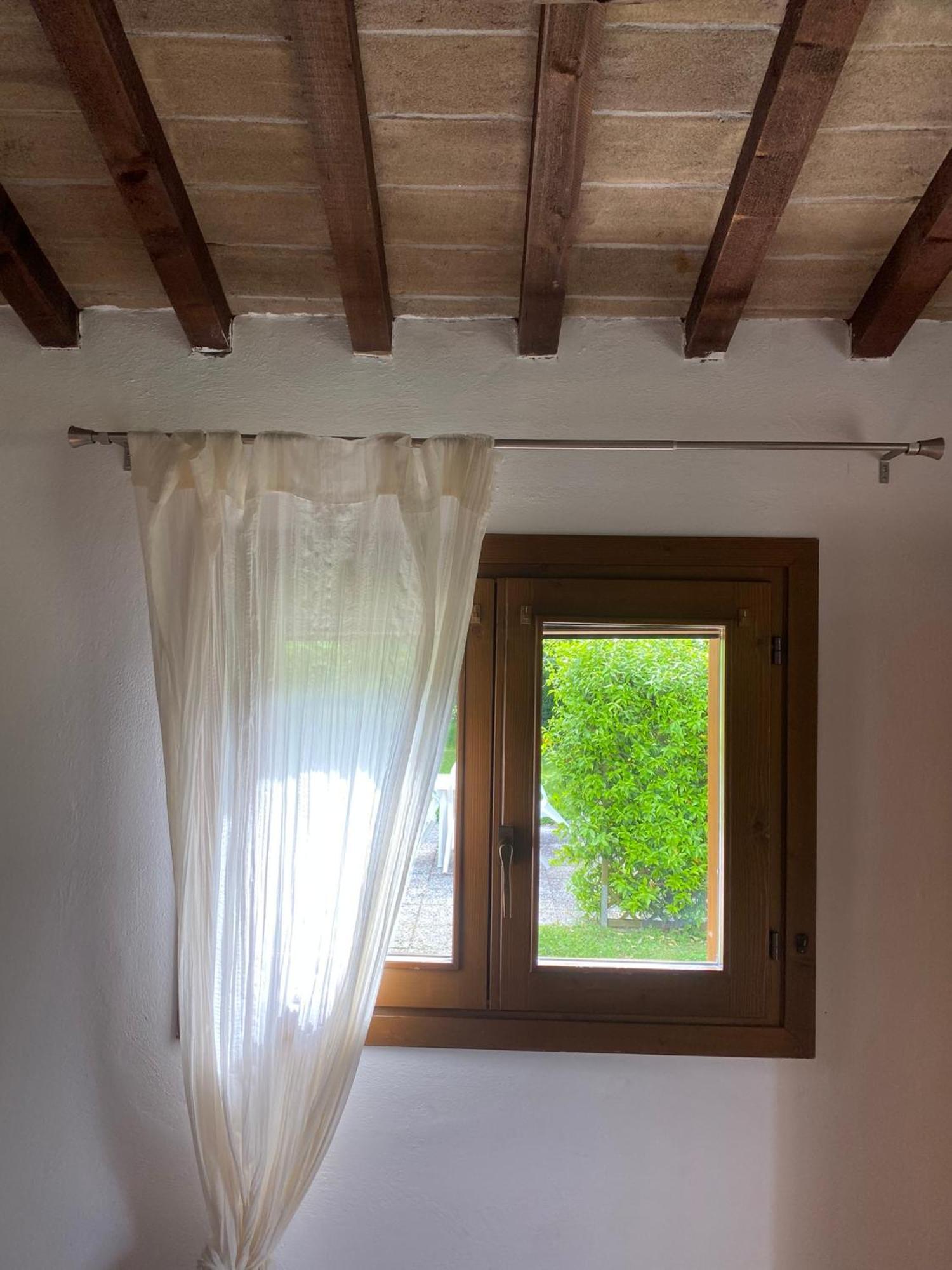 רוסולינה Holiday Home Giaron מראה חיצוני תמונה