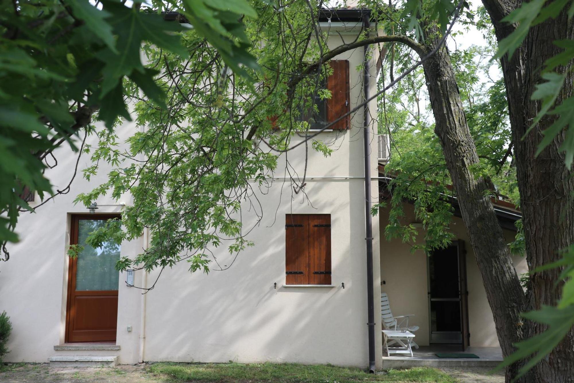רוסולינה Holiday Home Giaron מראה חיצוני תמונה